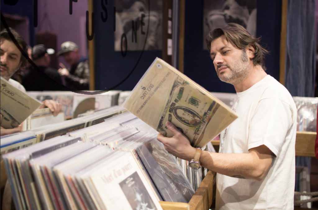 Screenshot-2025-04-14-alle-11.18.45-1024x676 DJ FEDE torna con il nuovo album "ROCK ON"