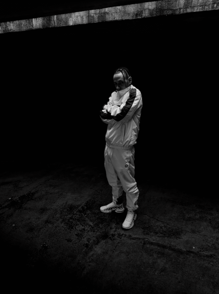 Screenshot-2025-06-02-alle-10.15.04-1-761x1024 Aven torna con il suo primo EP "L'Odio EP"