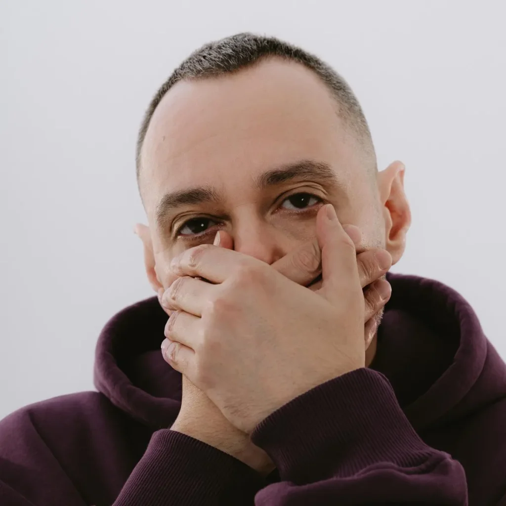 fabri-fibra-promo-22-1024x1024 Fabri Fibra & la cronaca nera: Red Rose docet