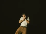 Vegas Jones torna a “Chic Nisello” con il suo nuovo album fuori il 22/05 vegas-jones