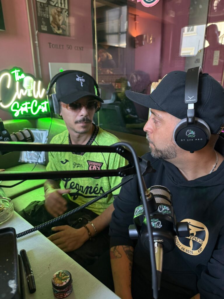 WhatbbbbbsApp-Image-2026-07-01-at-08.45.33-768x1024 Podcast: perché The Chill SpotCast continua a conquistare gli artisti, da Moreno ai protagonisti della scena